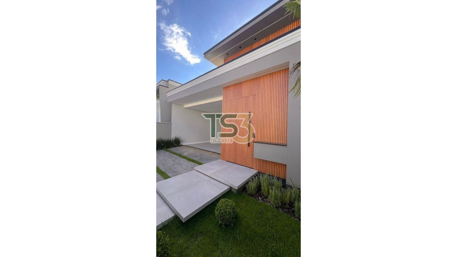 Foto de LINDA COM PISCINA CASA PRONTA PARA MORAR EM TIJUCAS