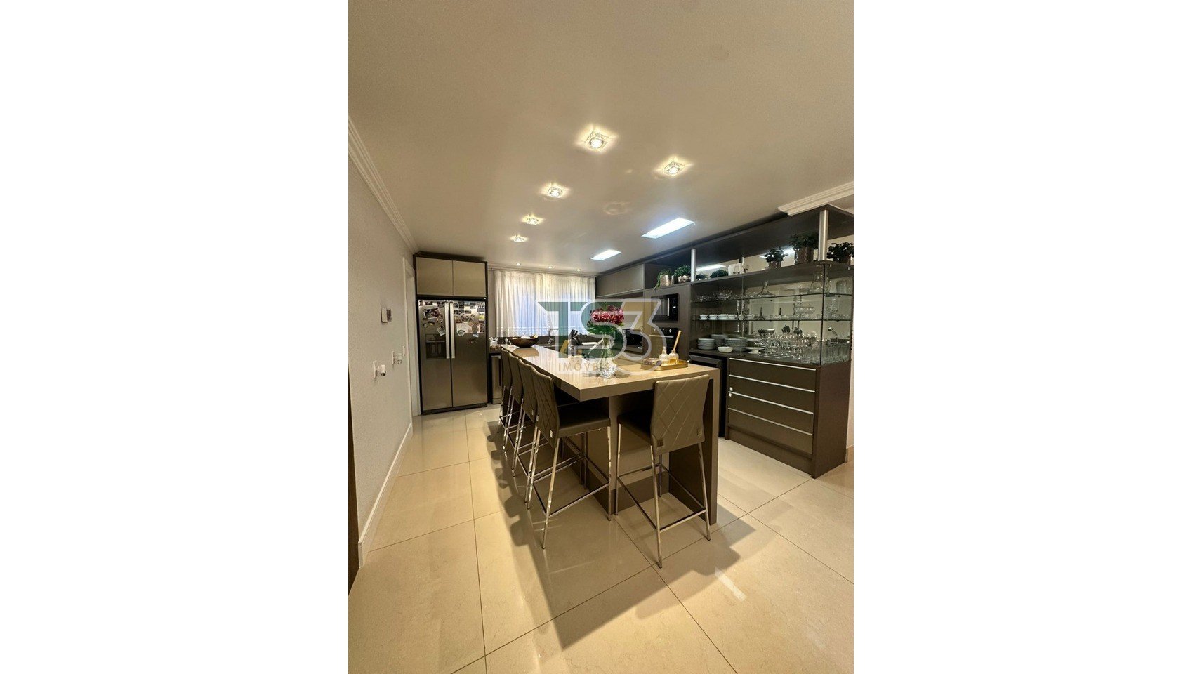 Foto de CASA ALTO PADRÃO FINAMENTE MOBILIADA EM TIJUCAS COM PISCINA E JACUZZI!