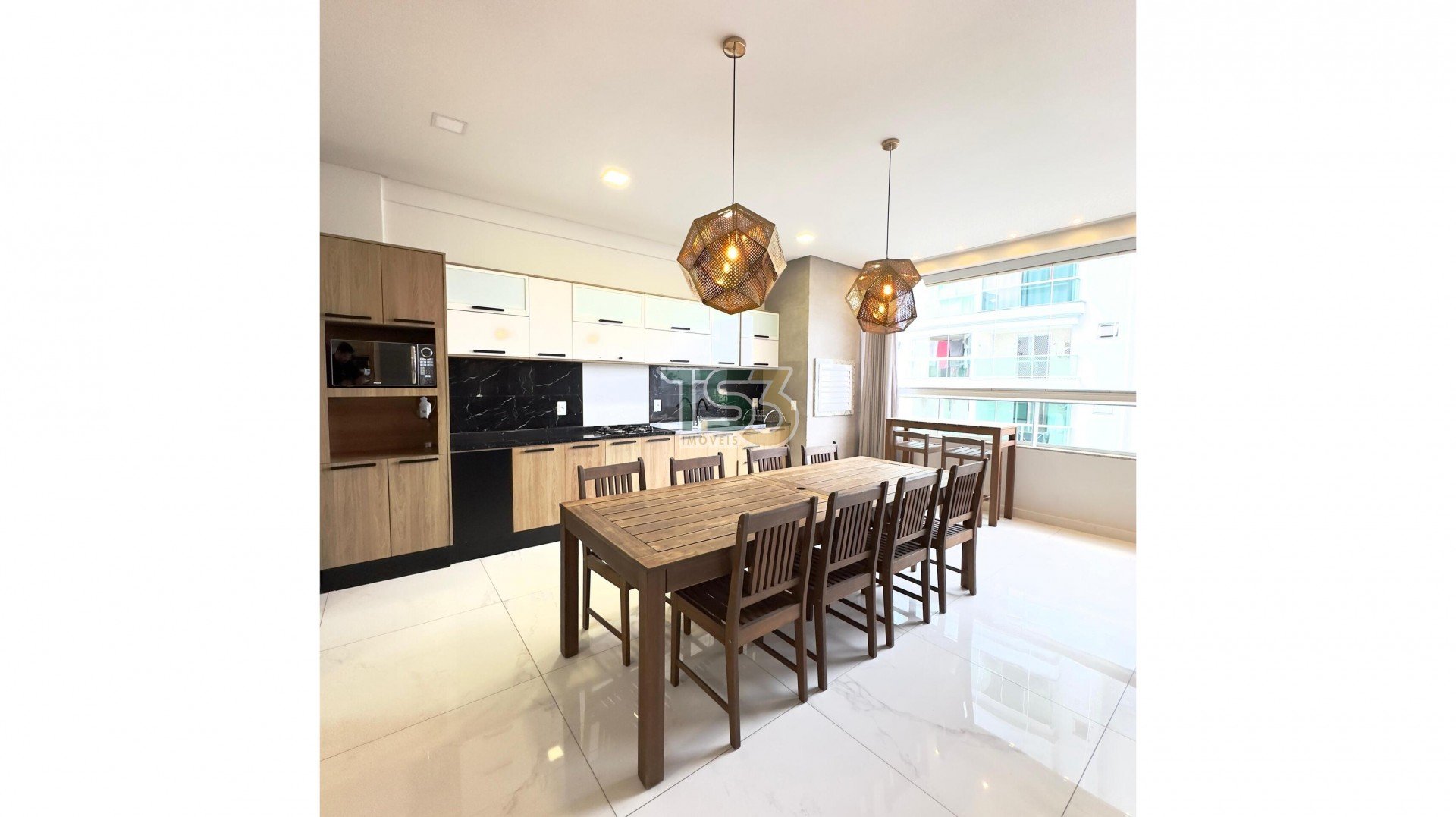 Foto de APARTAMENTO COM 02 SUÍTES, MOBILIADO, QUADRA MAR EM BALNEÁRIO PEREQUÊ!