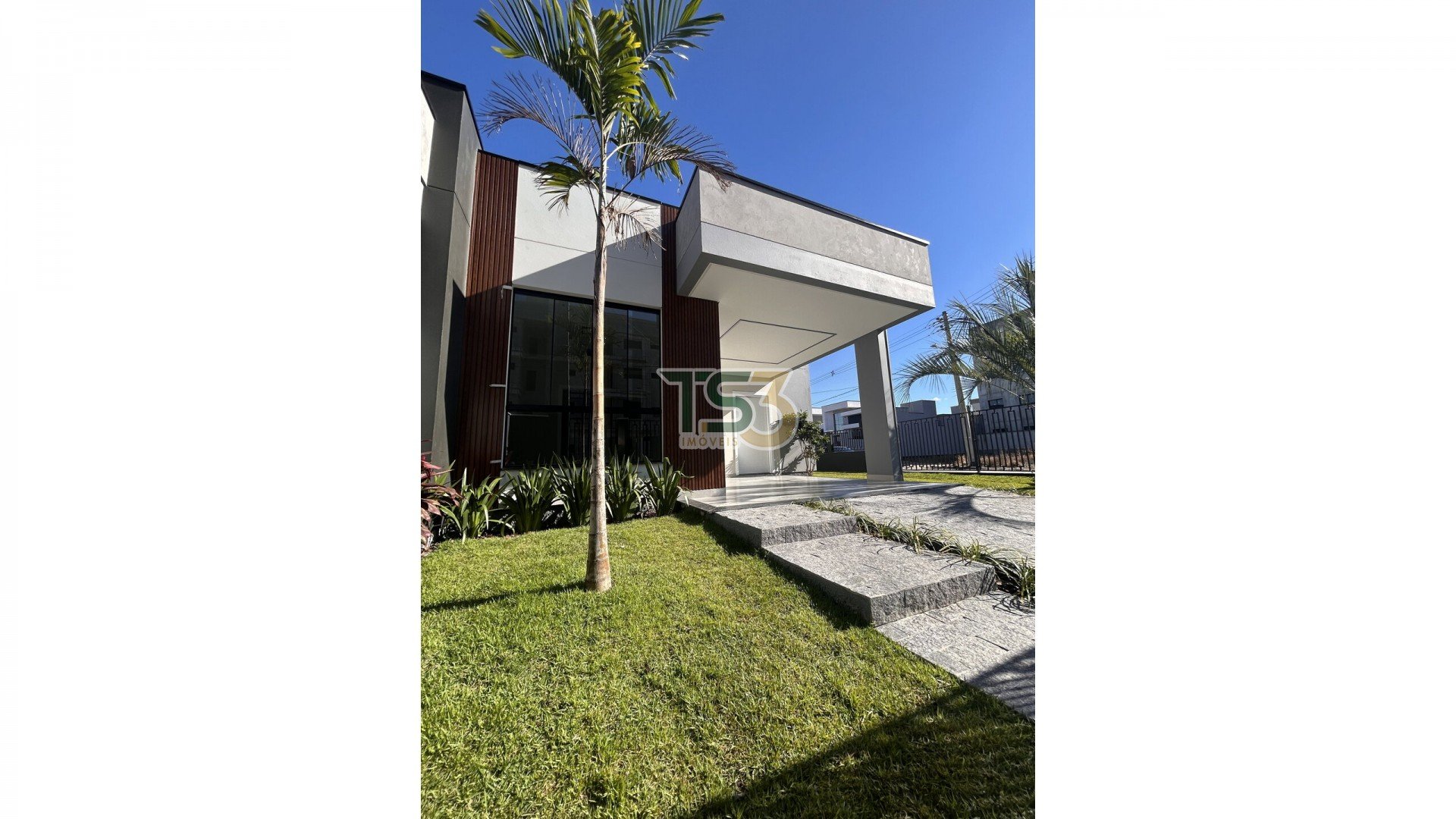Foto de CASA NOVA COM 01 SUÍTE E 01 DORMITÓRIO EM TIJUCAS!