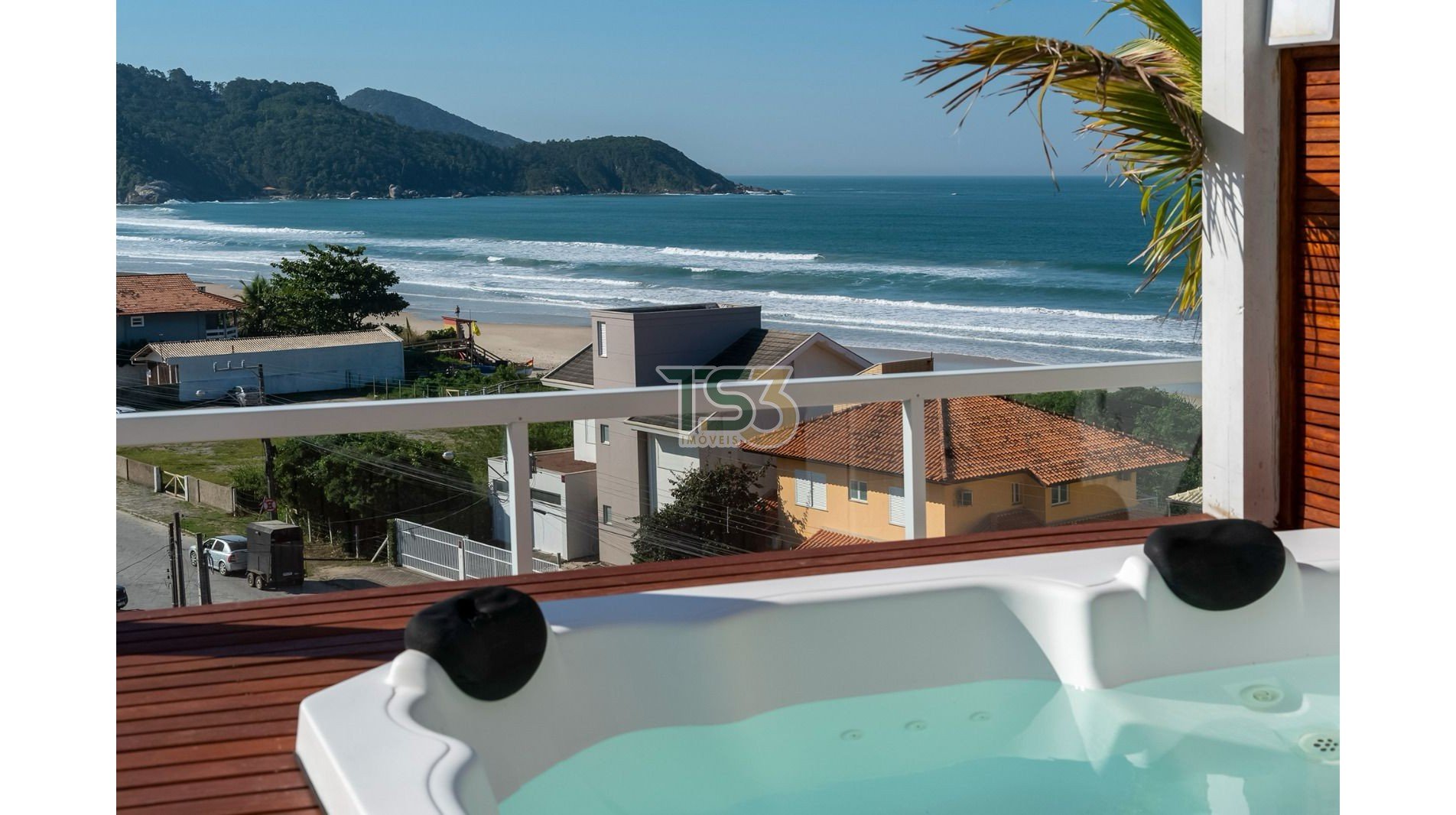Foto de Linda cobertura com vista mar em Bombinhas, localização excelente!